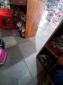 indianhotwife639 on StripChat