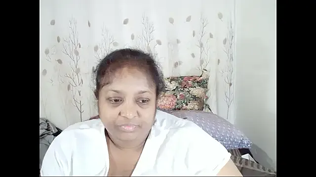 Indiantasha on StripChat 