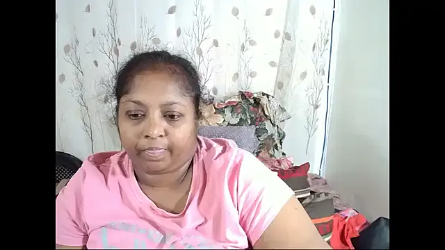 Indiantasha on StripChat