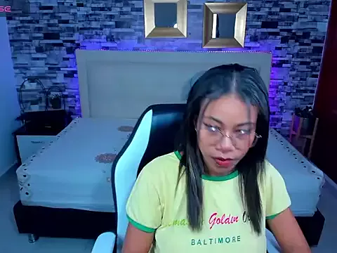 Iris_Evanss on StripChat 