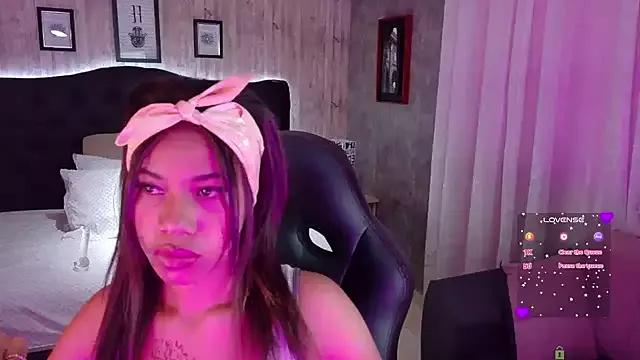 Iris_Evanss on StripChat 