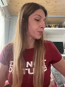 Irisdollhot — Boobs free