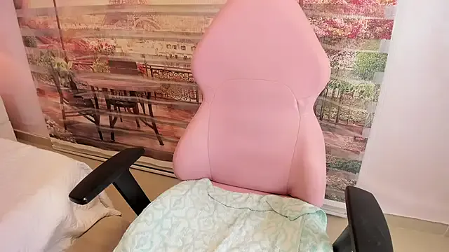 Isa_little4u — kisses