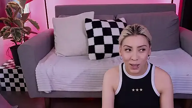 jane_hart_ — show anal with strapone