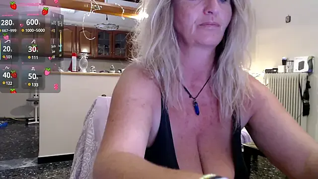 JennaDeluxe on StripChat 