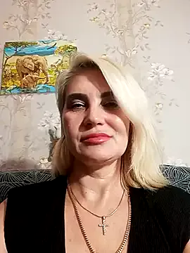 JennyOMay on StripChat 