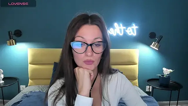 Joan_Nelson — deep into my eyes