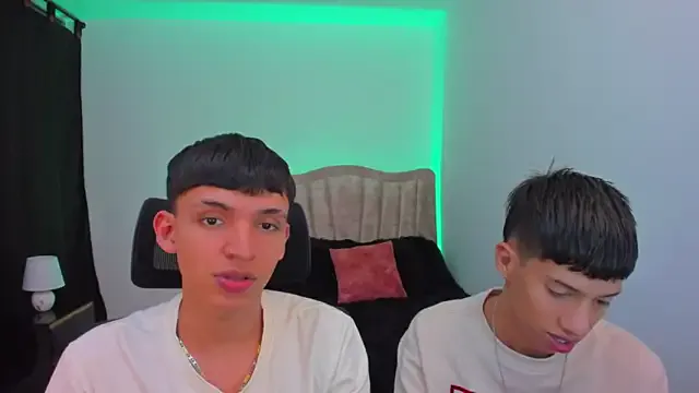 Juan_Nd_Steven — Dildo in ass