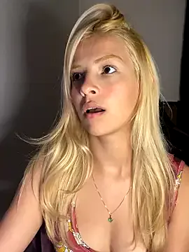 jujubinhahot on StripChat 