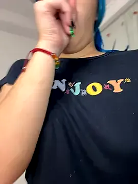 kaoticblue_ — Show sweet pussy and boobs 