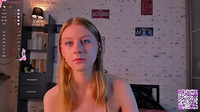 Kiki_Stacy — Oil and slap my ass, honey, please