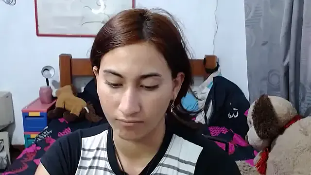 LadyMilk003 — Suck Dildo for 3 min