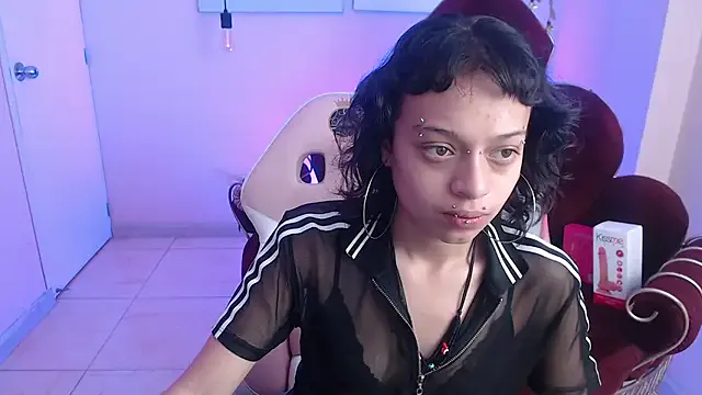 LadyWawy —  Petting & submissive teasing