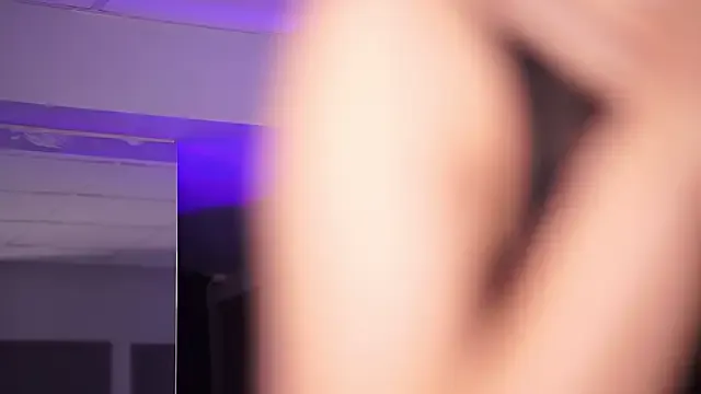 LalaRoze on StripChat 