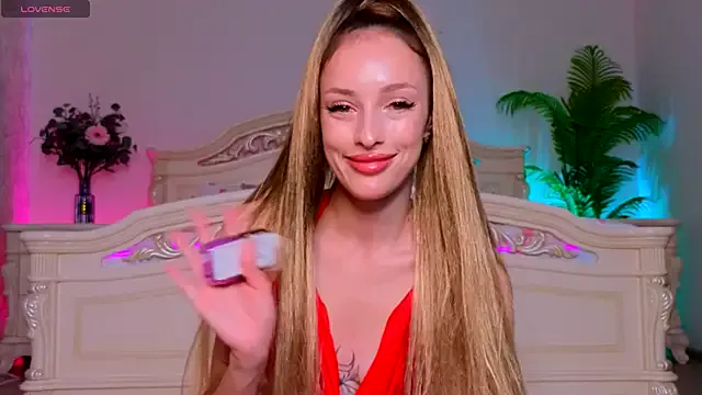 Lana_me on StripChat 