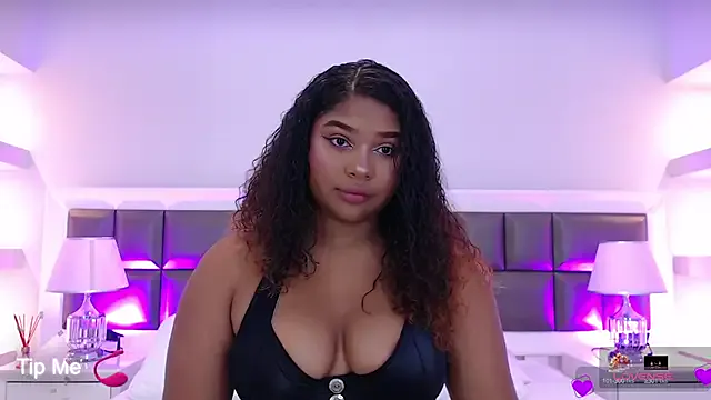 LennaEvans on StripChat 