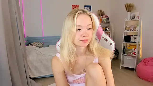 Lily_Young — MONSTER ANAL RIDE