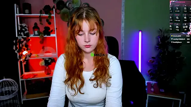 lola_sun12 on StripChat 