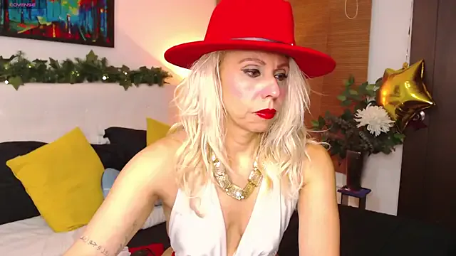 Luci_evans — UNDRESS