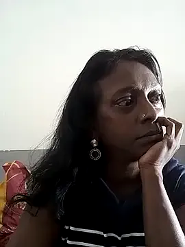 mamakarma1403 on StripChat 