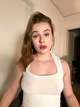 MaribelRiver — Tip 50tk for 2 NEW Sex Videos!