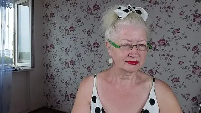 Maya_Mayflower on StripChat 