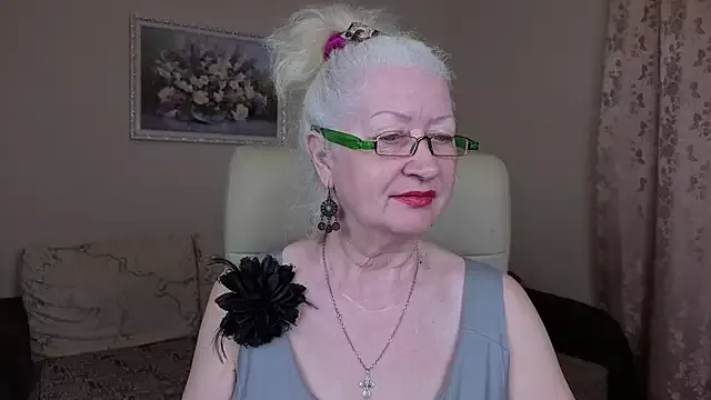 Maya_Mayflower on StripChat 