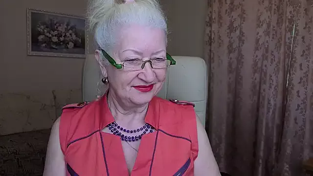 Maya_Mayflower on StripChat 