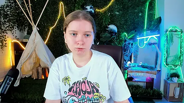 MayaSinabon — Freechat on StripChat