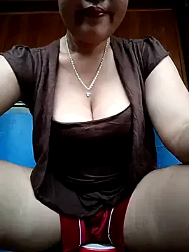 maycuc123 — Freechat on StripChat