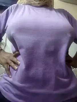 meenu_bhabhi547 on StripChat 