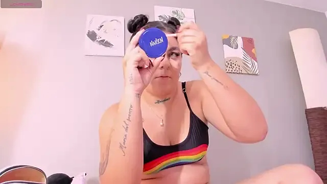 melody_blossom_ — suck fingers+play pussy