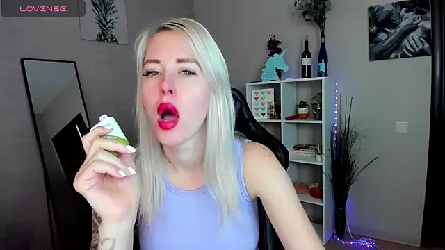 Mermaid_N on StripChat 