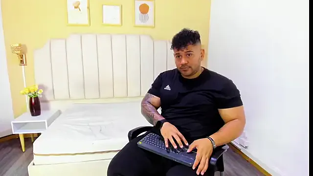 michael_hill1 — masturbate and pre cum