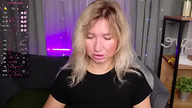 MilaBott — lick dildo