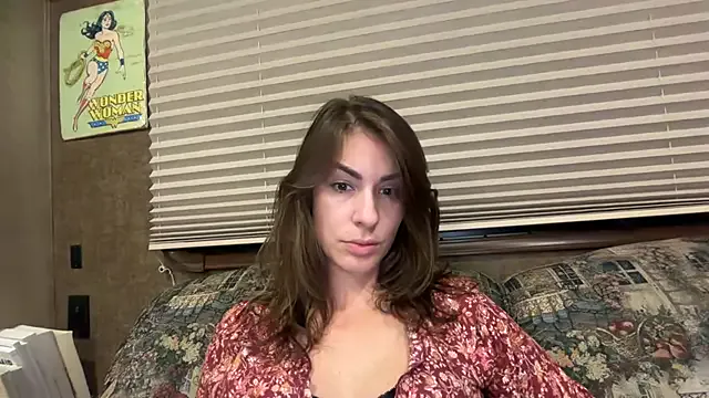 Milfywaysx — Completely naked 10 mins