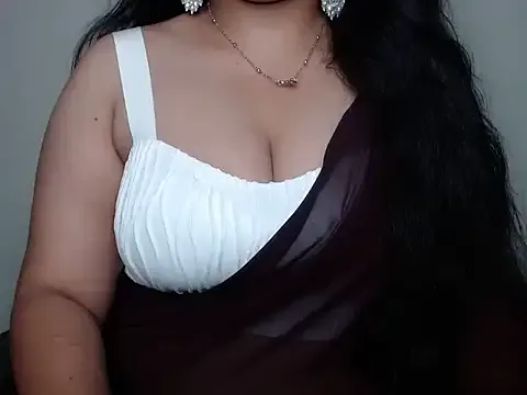 MiniBeast on StripChat 