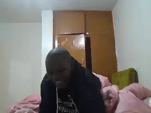 MINNYIRI on StripChat 