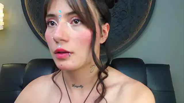 miss_sharlotte18 on StripChat 