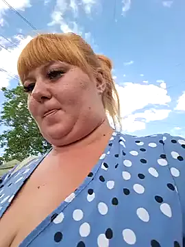 Miss_tits2025 — Insert dildo pussy
