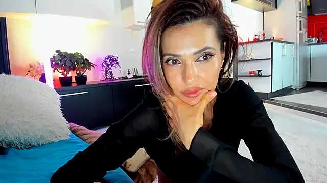 MissSmiley26 on StripChat 