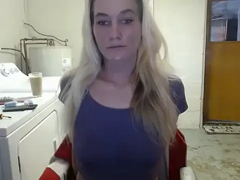 missymilf on StripChat 