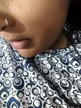 MohiniBhabhi — Boobs oiling
