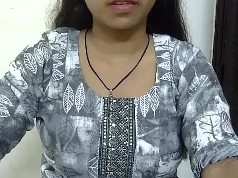 momo_lov — eyes show