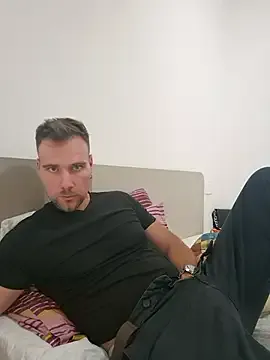 mrlyuis — I masturbate