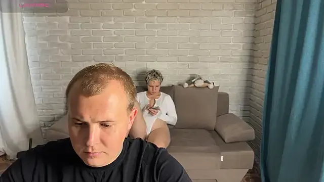 MrMrsRight on StripChat 