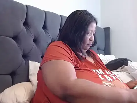 nancy111 on StripChat 