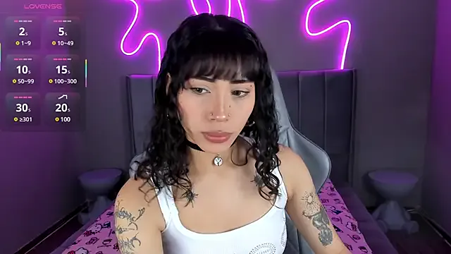 nanii_velvett on StripChat 