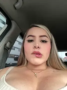 natashasweet — SHOW TITS + SUCK DICK