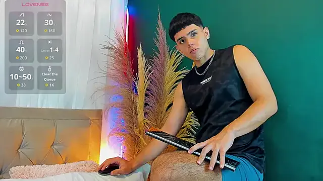 Nathaniel_Park — DESTROY YOUR THROAT WHIT THE DILDO 